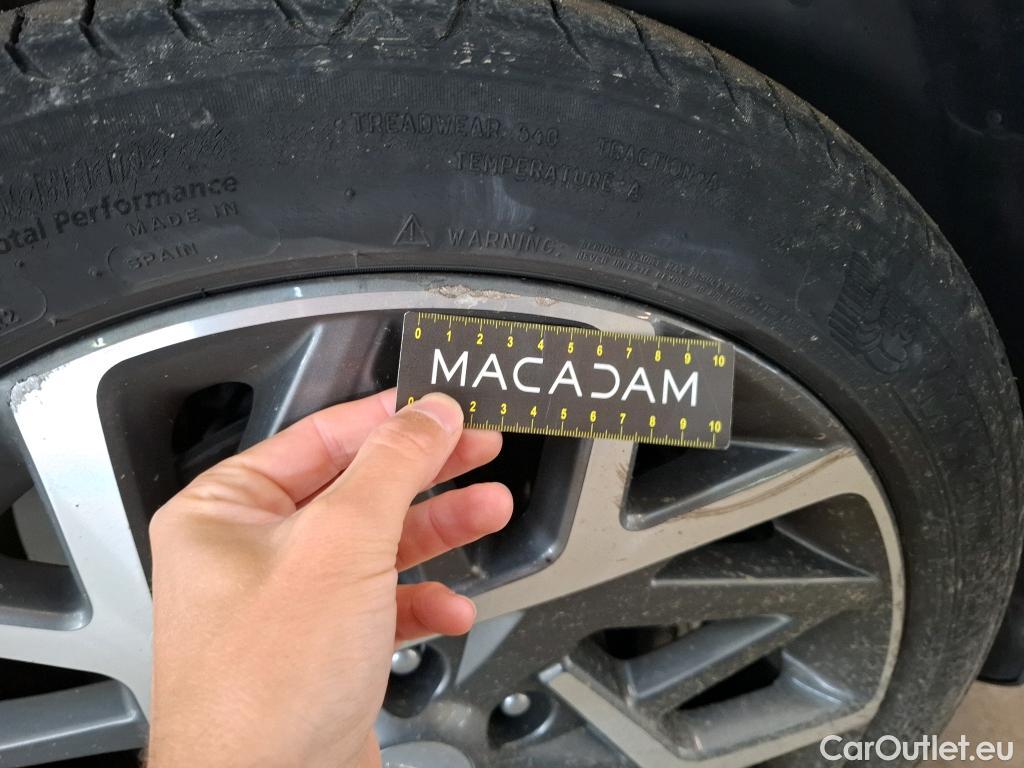  Hyundai  Konna Kona Creative Hybrid 2WD 1.6 GDI 140CV BVA6 E6d #25