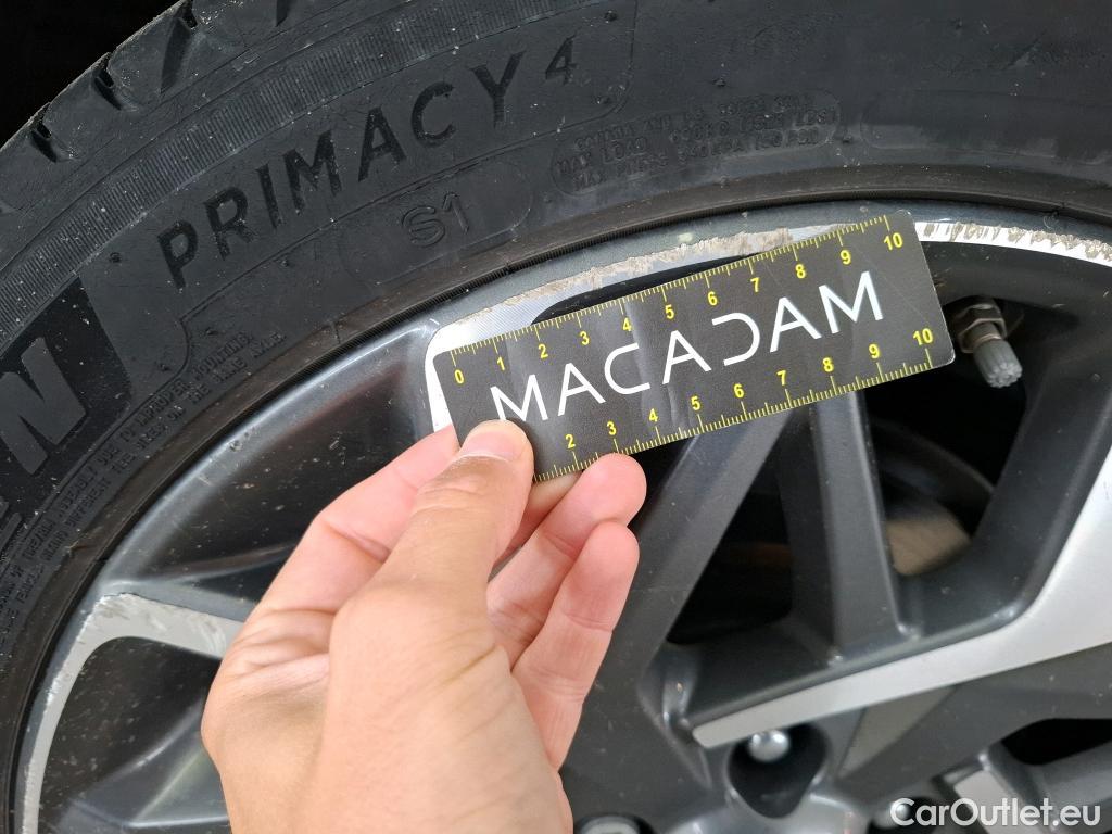  Hyundai  Konna Kona Creative Hybrid 2WD 1.6 GDI 140CV BVA6 E6d #18