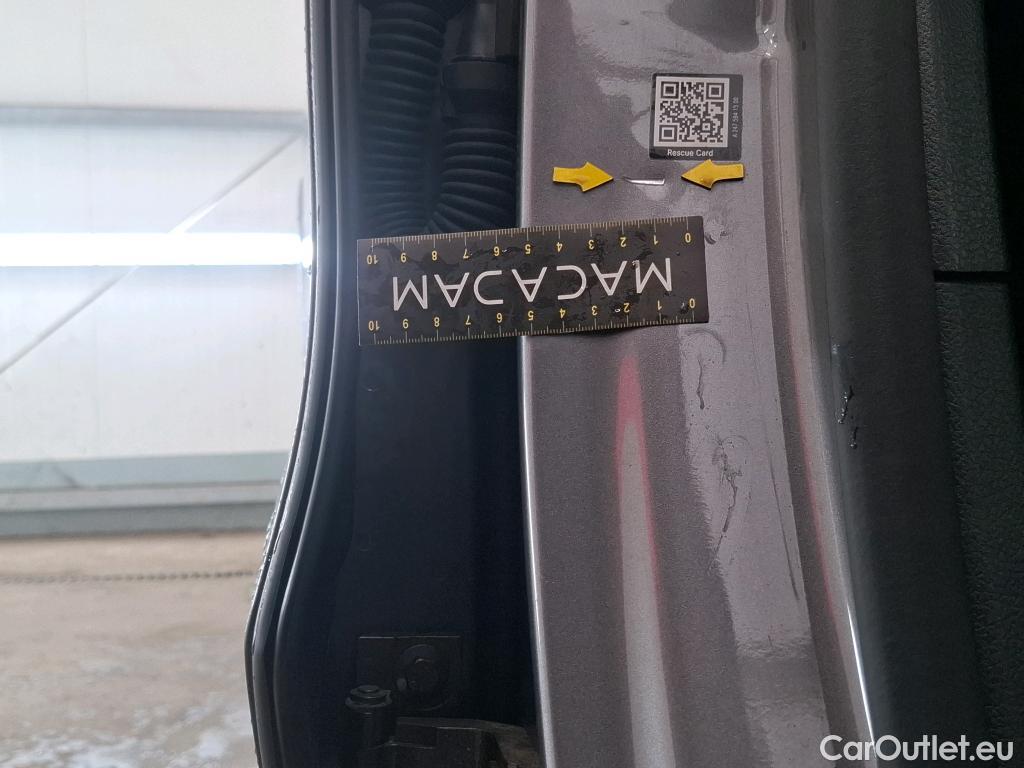  Mercedes  GLA MERCEDES-BENZ  / 2020 / 5P / SUV 2.0  200 D BUSINESS LINE DCT #35