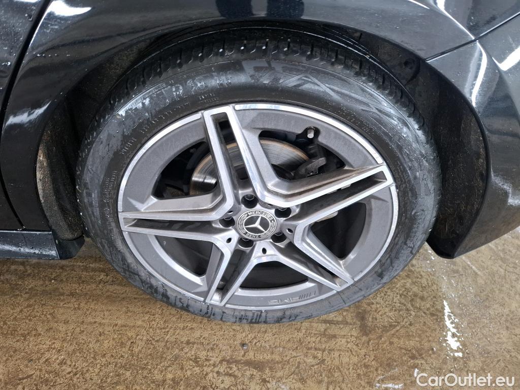  Mercedes  A-Klasse MERCEDES-BENZ Classe A Compact / 2018 / 5P / Berline A 180 d AMG Line 8G-DCT #11