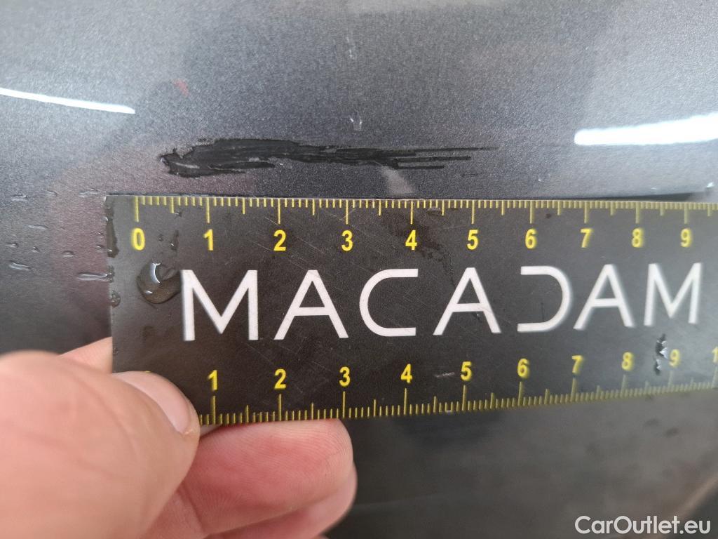  Mercedes  GLA MERCEDES-BENZ  / 2020 / 5P / SUV 2.0  200 D BUSINESS LINE DCT #29