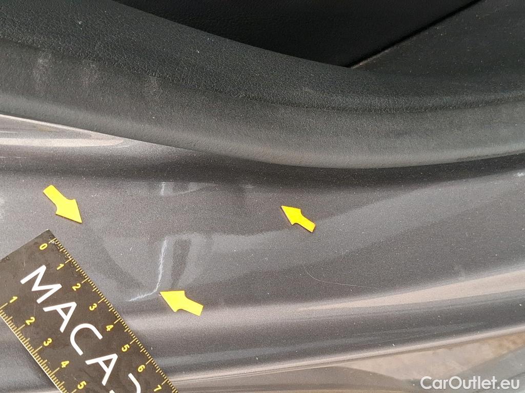  Mercedes  GLA MERCEDES-BENZ  / 2020 / 5P / SUV 2.0  200 D BUSINESS LINE DCT #43