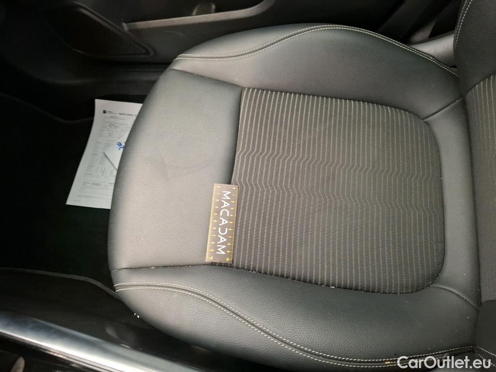  Mercedes  GLA MERCEDES-BENZ  / 2020 / 5P / SUV 2.0  200 D BUSINESS LINE DCT #69