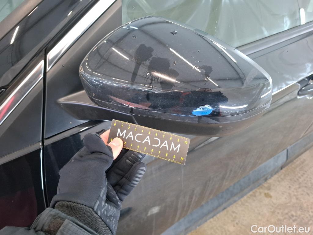  Opel   Grandland X Grandland X Elegance Business 1.5 130CV BVA8 E6d #54