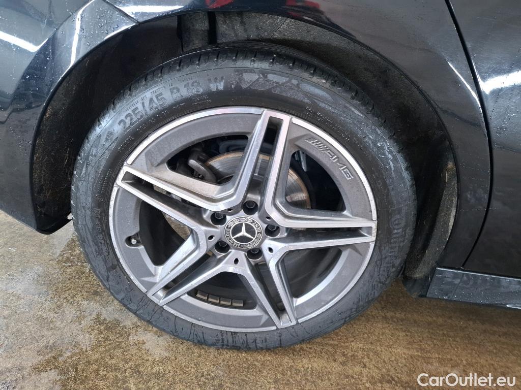  Mercedes  A-Klasse MERCEDES-BENZ Classe A Compact / 2018 / 5P / Berline A 180 d AMG Line 8G-DCT #15