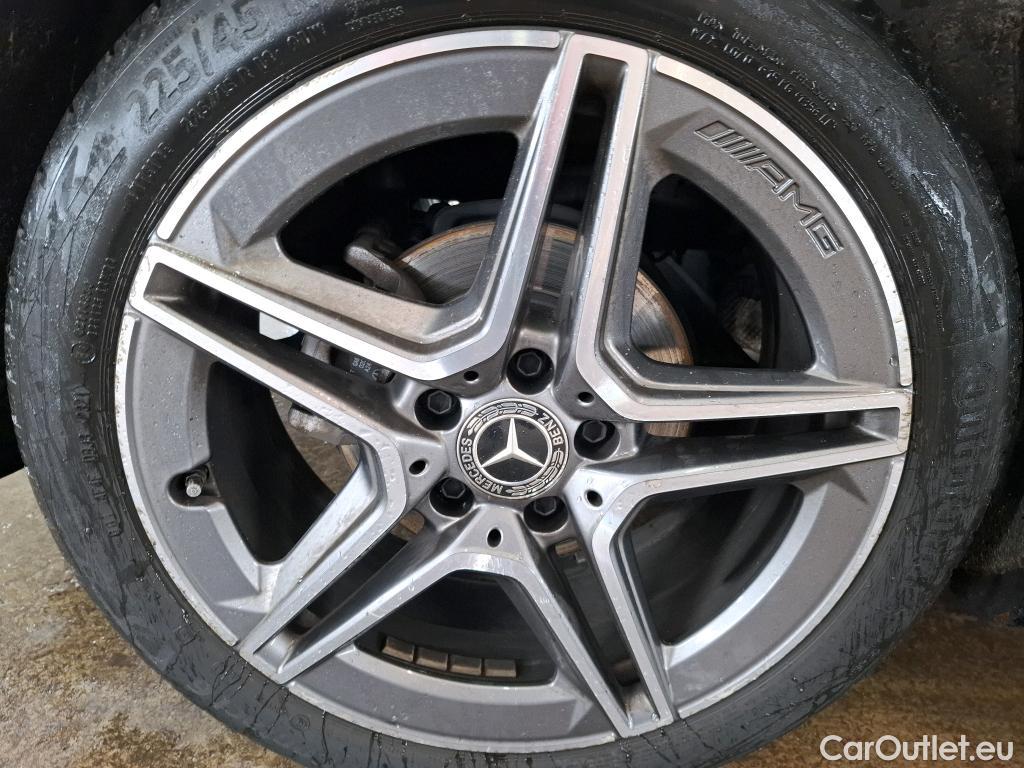  Mercedes  A-Klasse MERCEDES-BENZ Classe A Compact / 2018 / 5P / Berline A 180 d AMG Line 8G-DCT #16