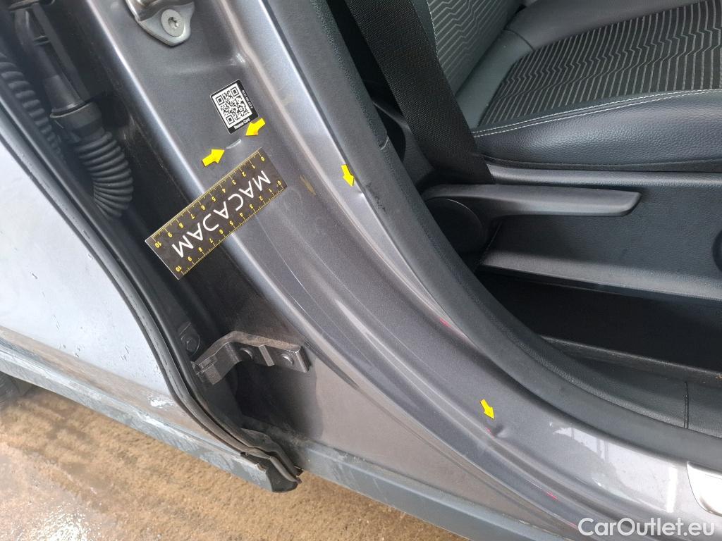  Mercedes  GLA MERCEDES-BENZ  / 2020 / 5P / SUV 2.0  200 D BUSINESS LINE DCT #34