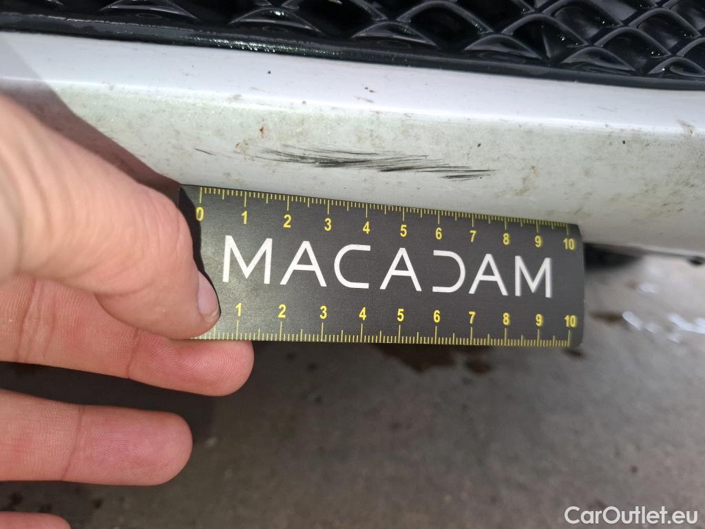  Mercedes  A-Klasse MERCEDES-BENZ Classe A Berline / 2018 / 4P / Berline A 180 d Style Line #14