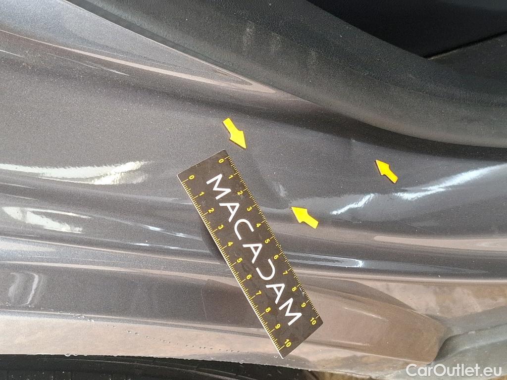  Mercedes  GLA MERCEDES-BENZ  / 2020 / 5P / SUV 2.0  200 D BUSINESS LINE DCT #40