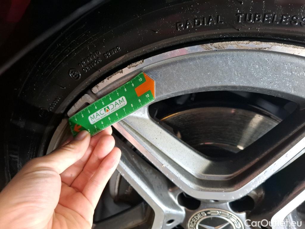  Mercedes  A-Klasse MERCEDES-BENZ Classe A Compact / 2018 / 5P / Berline A 180 d AMG Line 8G-DCT #10