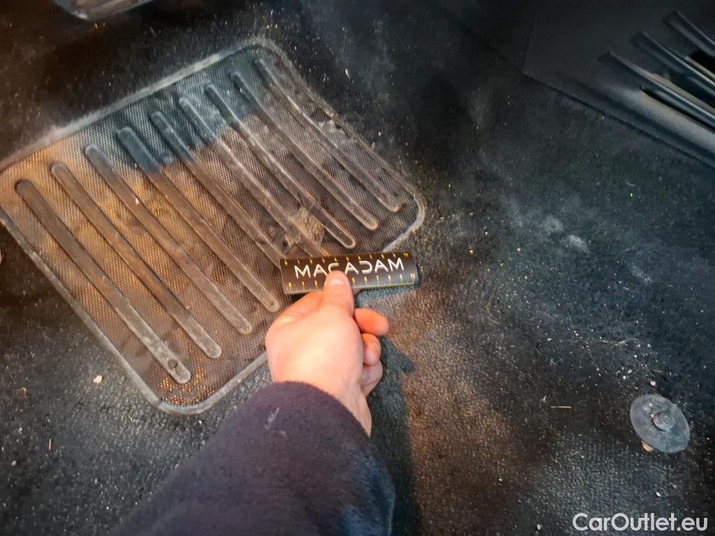  Peugeot  2008  Allure 1.2 PureTech 110CV BVA6 E6 #26