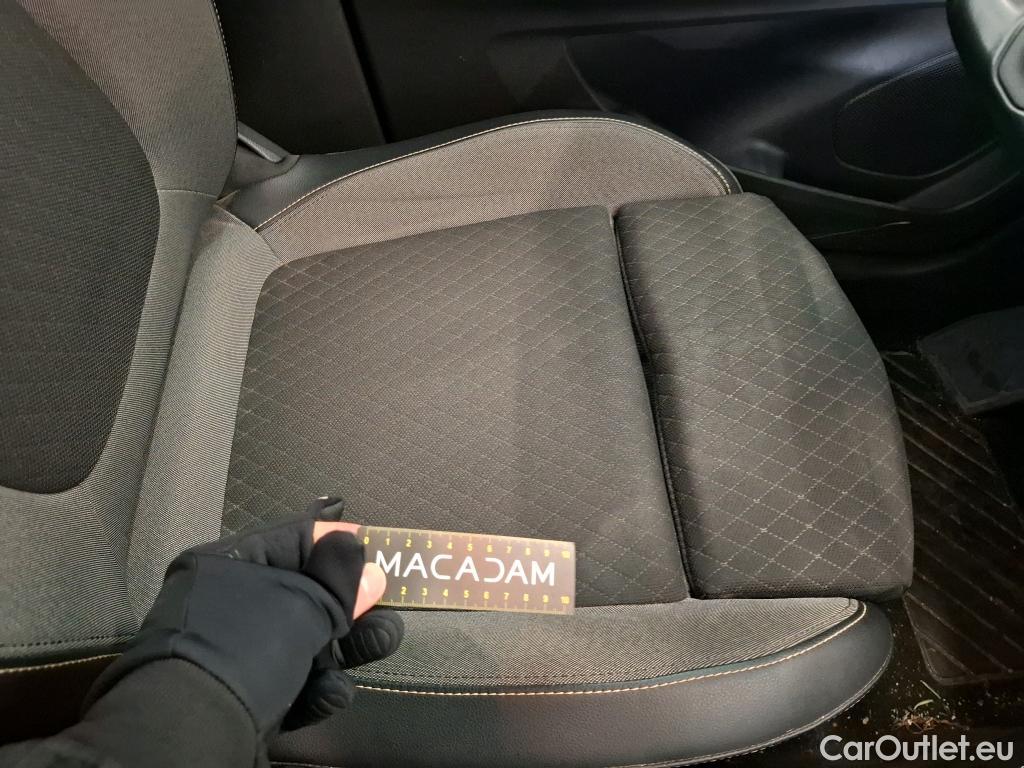  Opel   Grandland X Grandland X Elegance Business 1.5 130CV BVA8 E6d #33