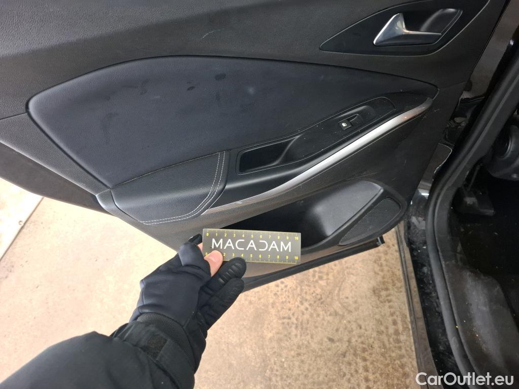  Opel   Grandland X Grandland X Elegance Business 1.5 130CV BVA8 E6d #19