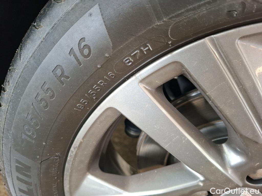  Peugeot  208  Active Business 1.2 PureTech 75CV BVM5 E6d #16