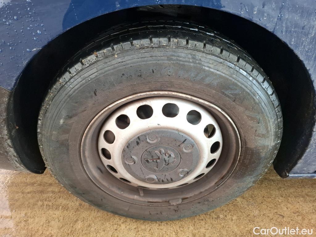  Peugeot  Expert  Kombi L2 2.0 HDi 150CV BVM6 E6dT #18