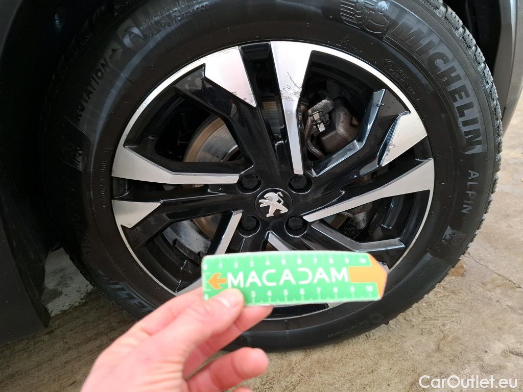  Peugeot  2008  Allure Pack 1.5 HDi 130CV BVA8 E6d #1