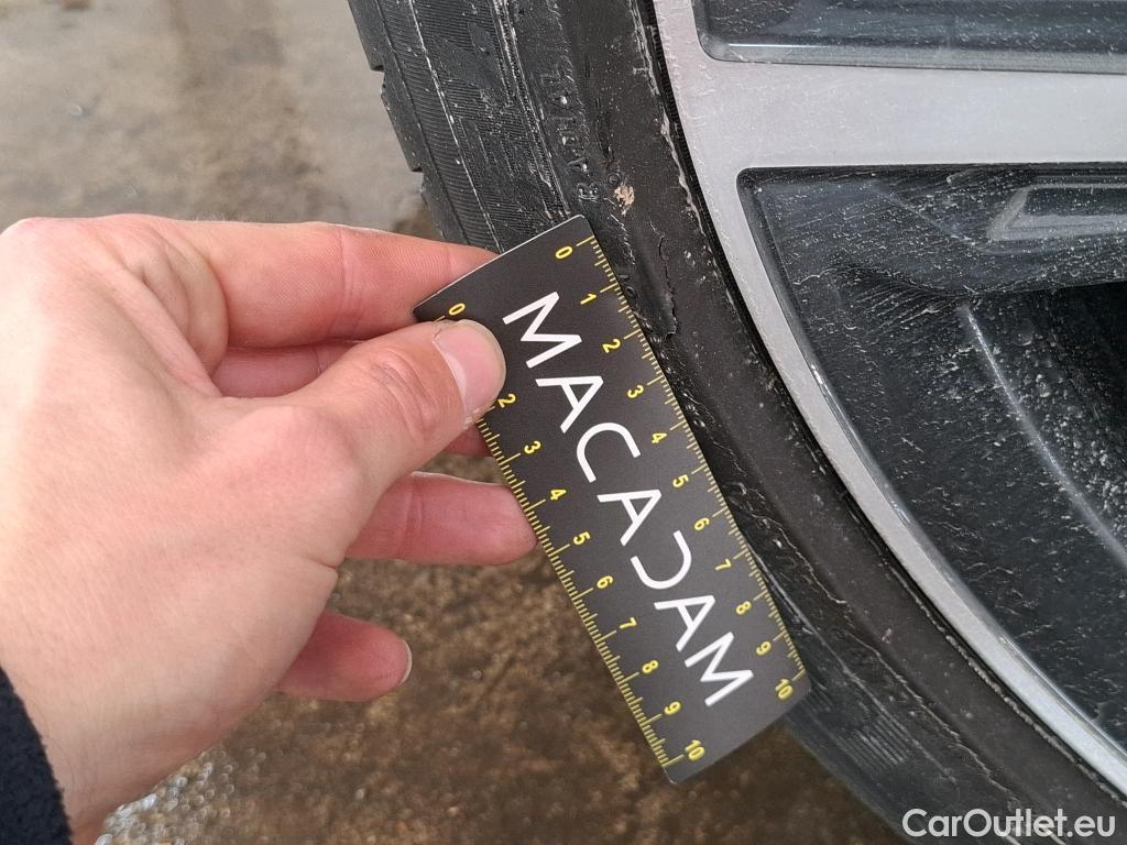  Bmw  Serie 1 BMW Série 1 / 2019 / 5P / Berline 116i DKG7 Business Design #5