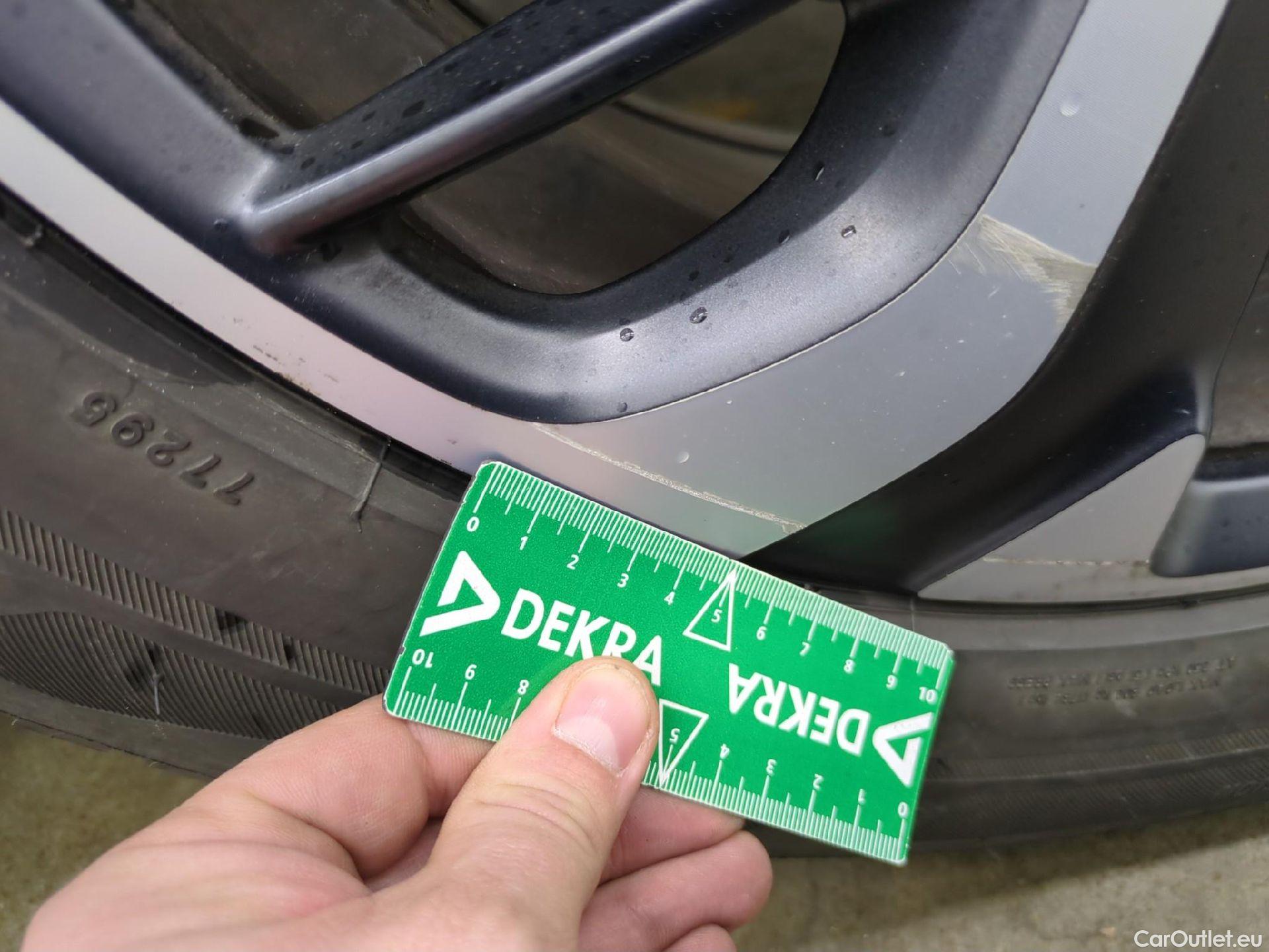  DS  DS7 DS DS 7 Crossback 5p SUV BlueHDi 130 Manuel Executive #16