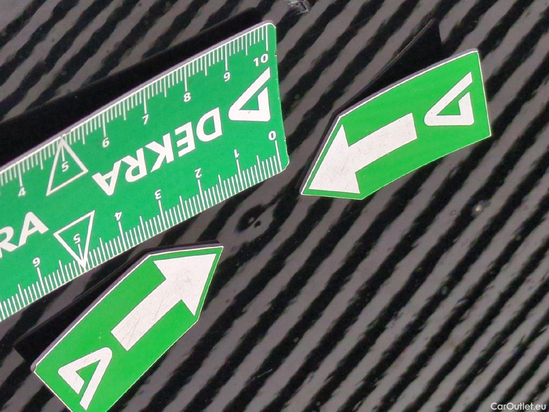  DS  DS7 DS DS 7 Crossback 5p SUV BlueHDi 130 Manuel Executive #38