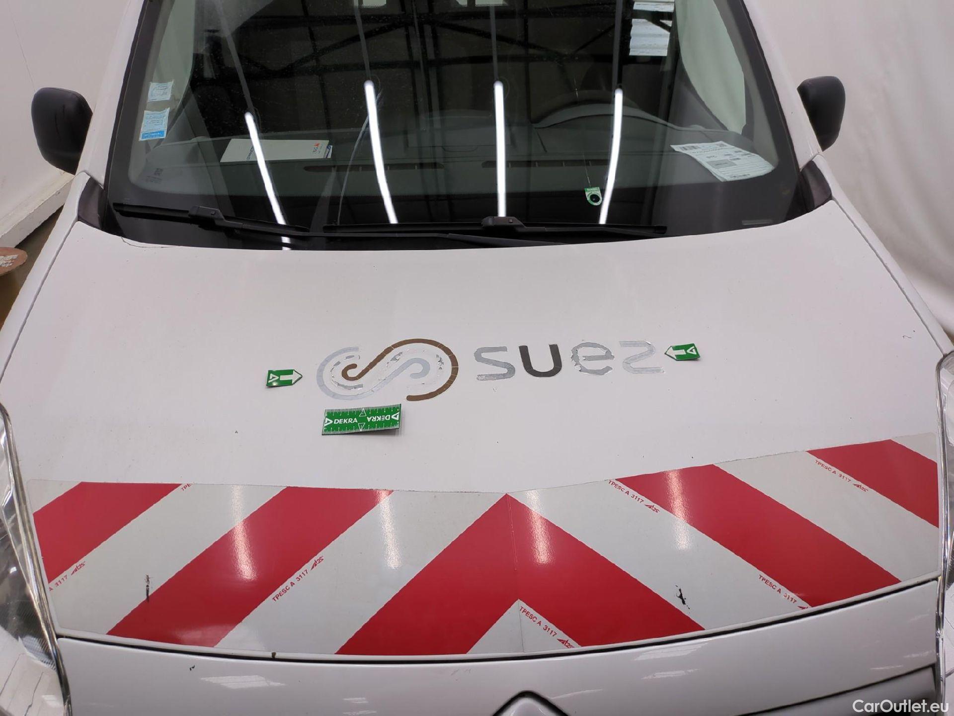  Citroen  Berlingo  Fourgon Club L1 (Court) 1.6 BlueHDi 100CV BVM5 E6 #44