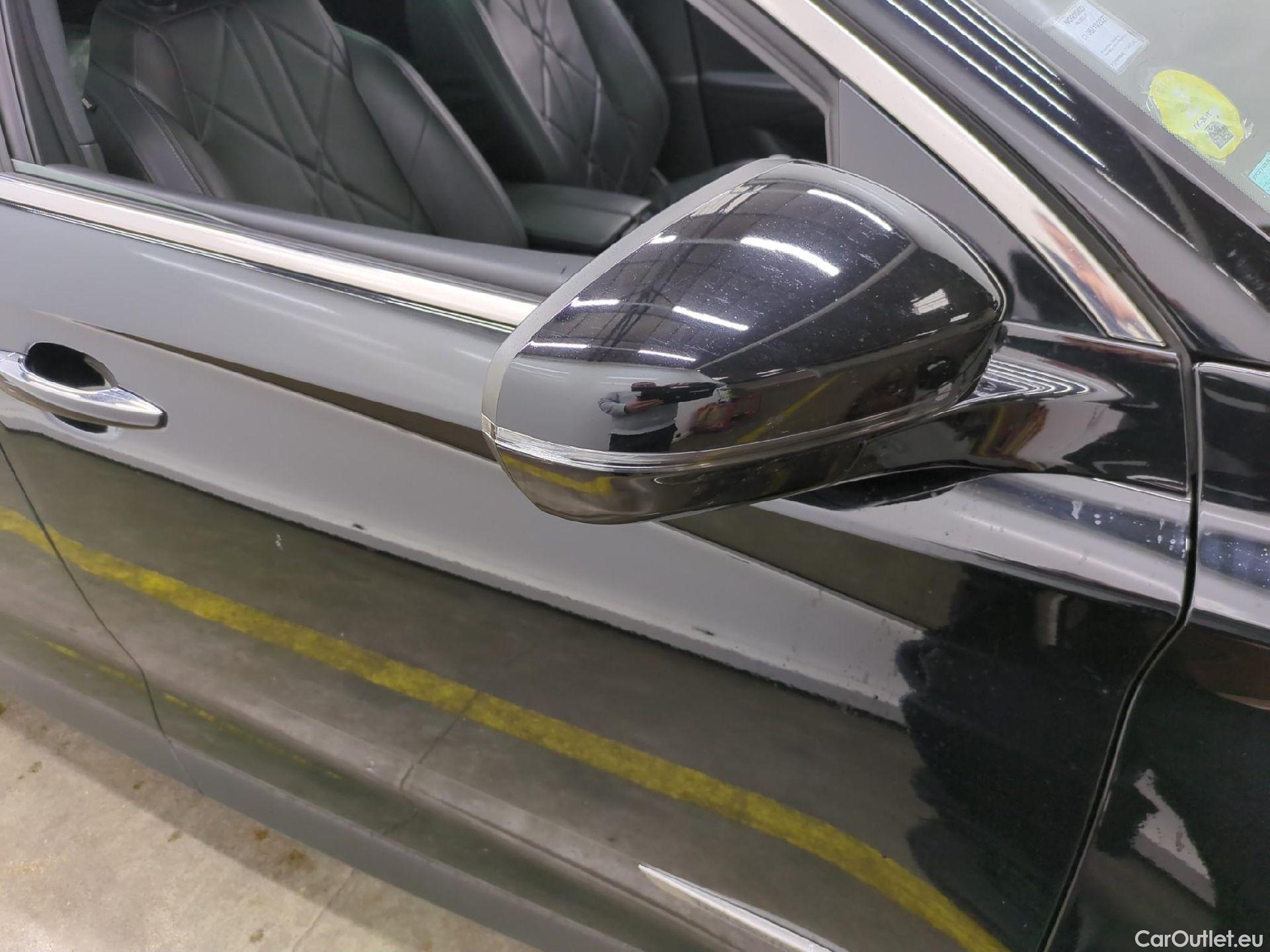  DS  DS7 DS DS 7 Crossback 5p SUV BlueHDi 130 Manuel Executive #40