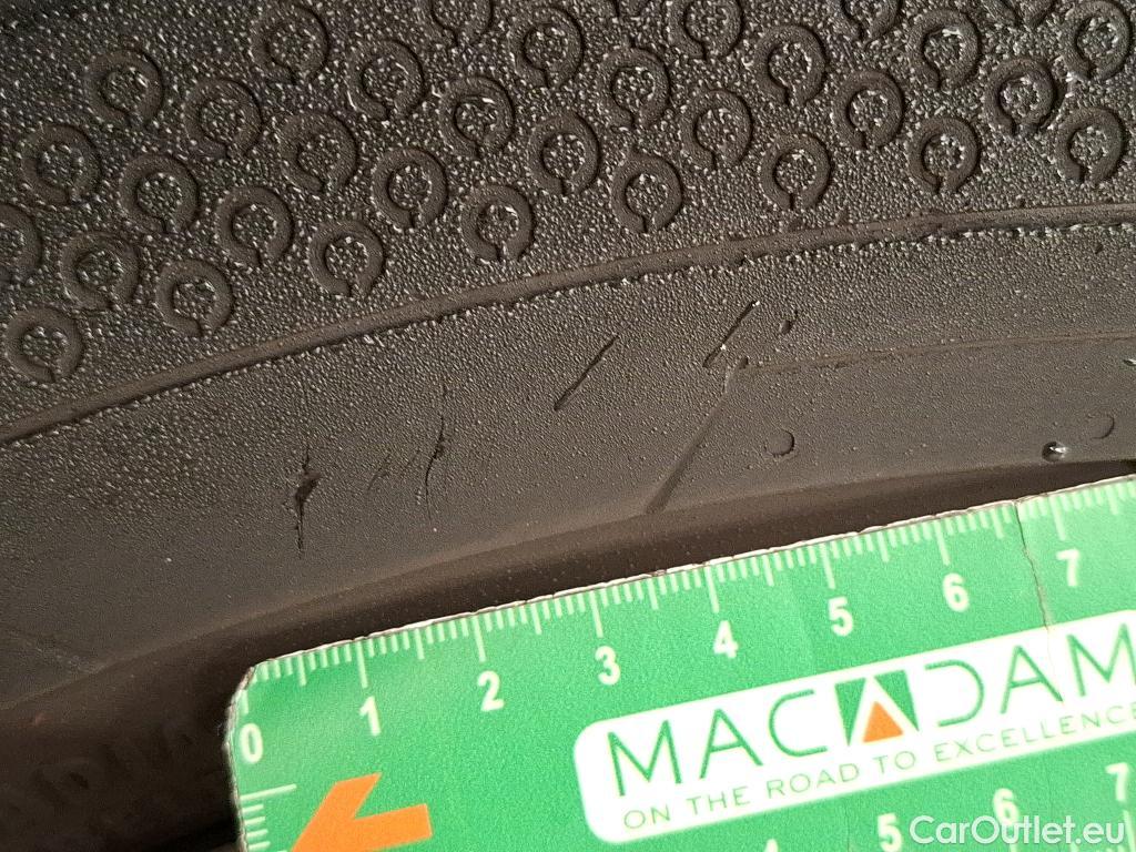  Fiat  Talento FIAT   2016  4P  Fourgon tôlé FT 13 LH1  16 Mtjet 95 Pack Pro Nav #40