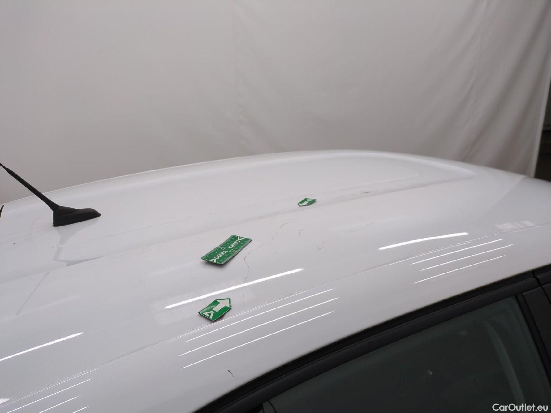  Citroen  C3 CITROEN  Société / 2020 / 5P / Berline / VU BlueHDi 100 SandS BVM6 Feel Nav #1