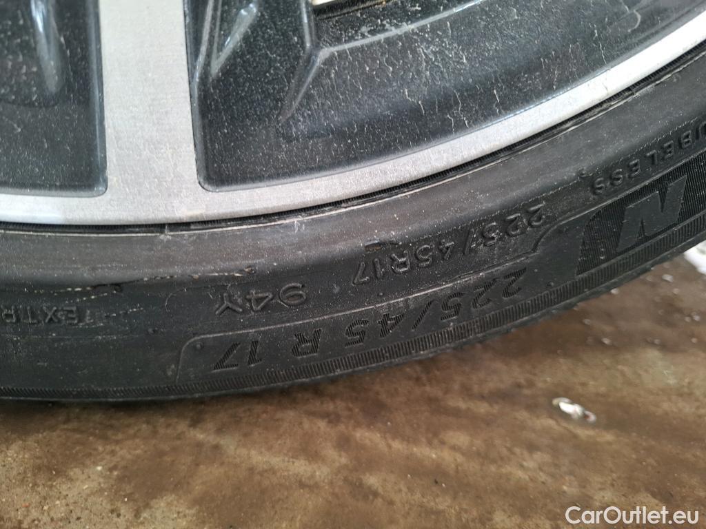  Bmw  Serie 1 BMW Série 1 / 2019 / 5P / Berline 116i DKG7 Business Design #10