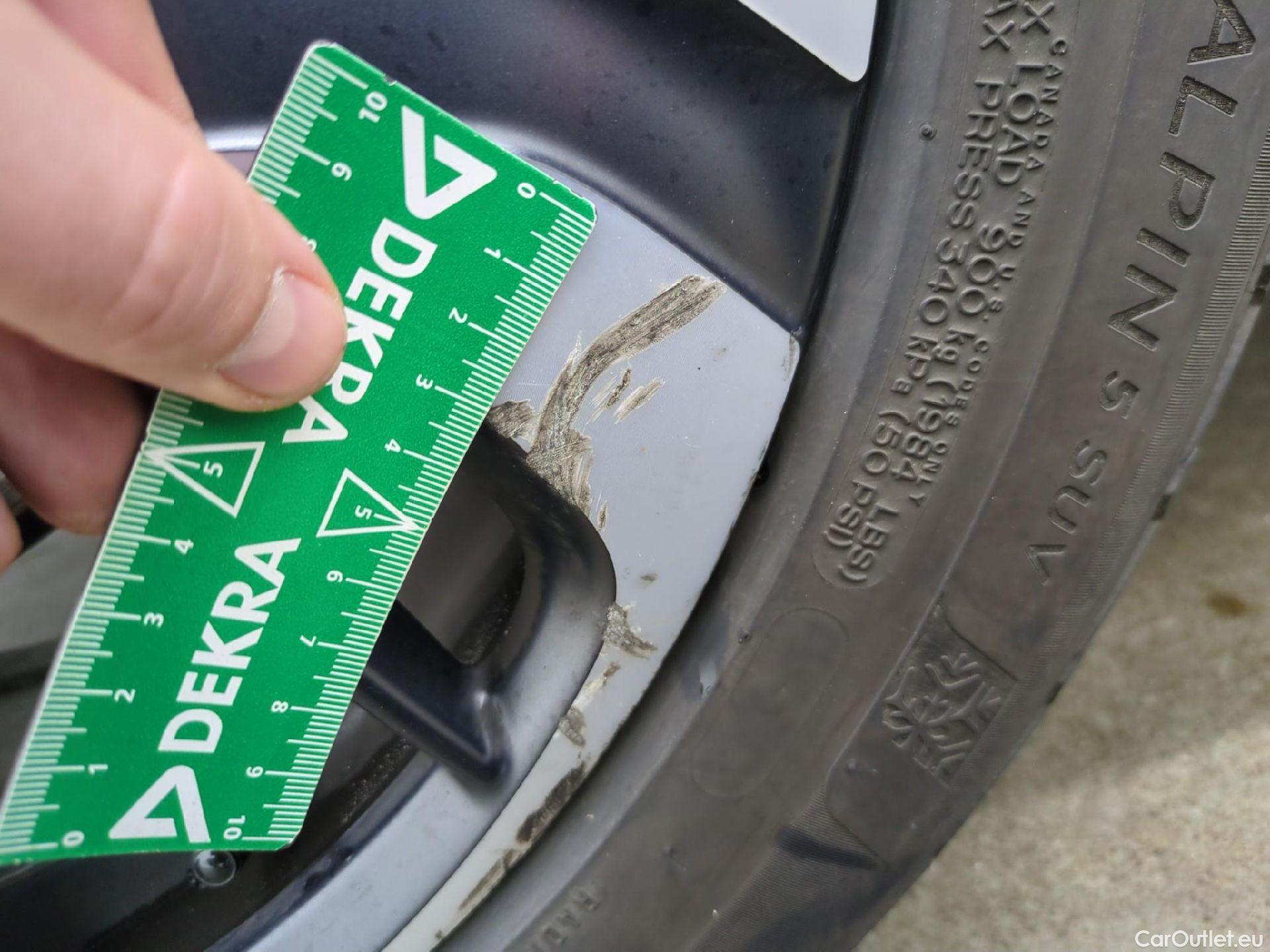  DS  DS7 DS DS 7 Crossback 5p SUV BlueHDi 130 Manuel Executive #27