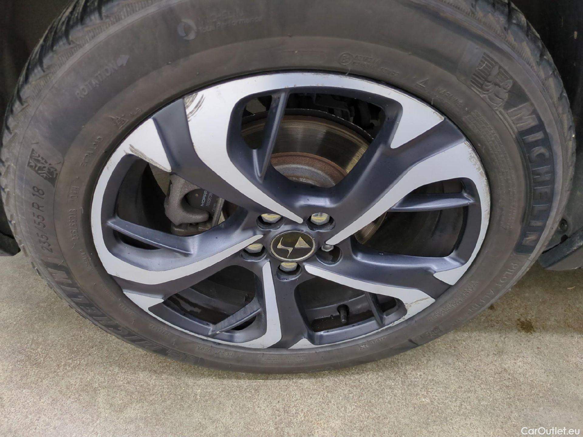  DS  DS7 DS DS 7 Crossback 5p SUV BlueHDi 130 Manuel Executive #24