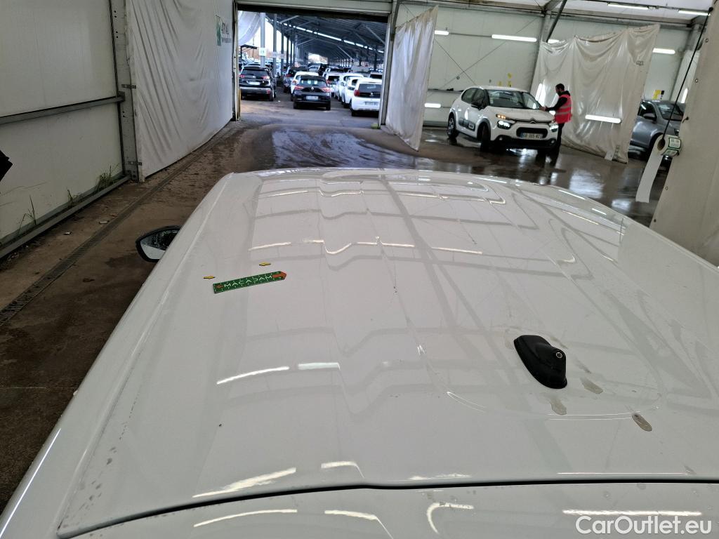  Citroen  C3  Société Feel 1.2 PureTech 80CV BVM5 E6dT #1