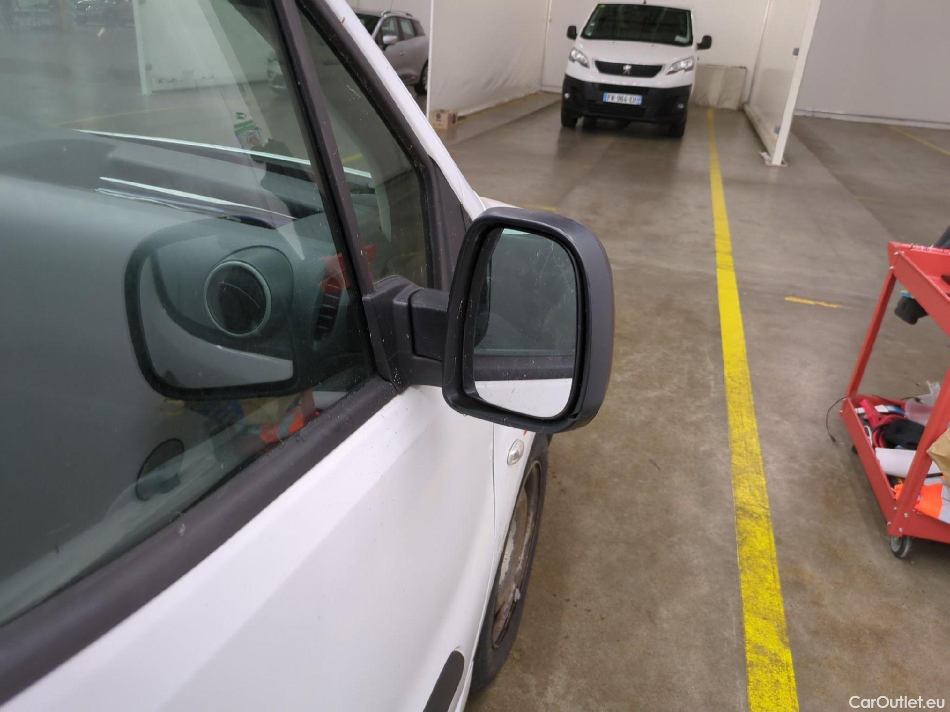  Citroen  Berlingo  Fourgon Club L1 (Court) 1.6 BlueHDi 100CV BVM5 E6 #36