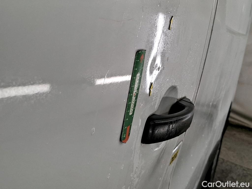  Fiat  Talento FIAT   2016  4P  Fourgon tôlé FT 13 LH1  16 Mtjet 95 Pack Pro Nav #45