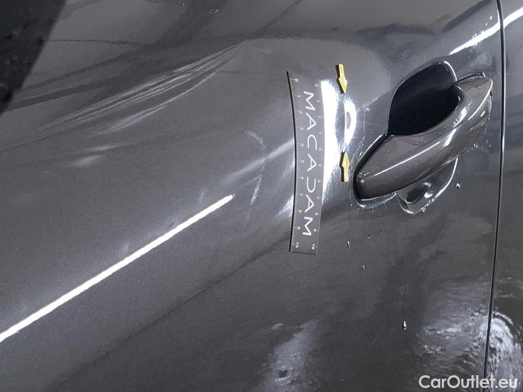  Citroen  C4  Berline Shine Pack 1.2 PureTech 130CV BVA8 E6d #13