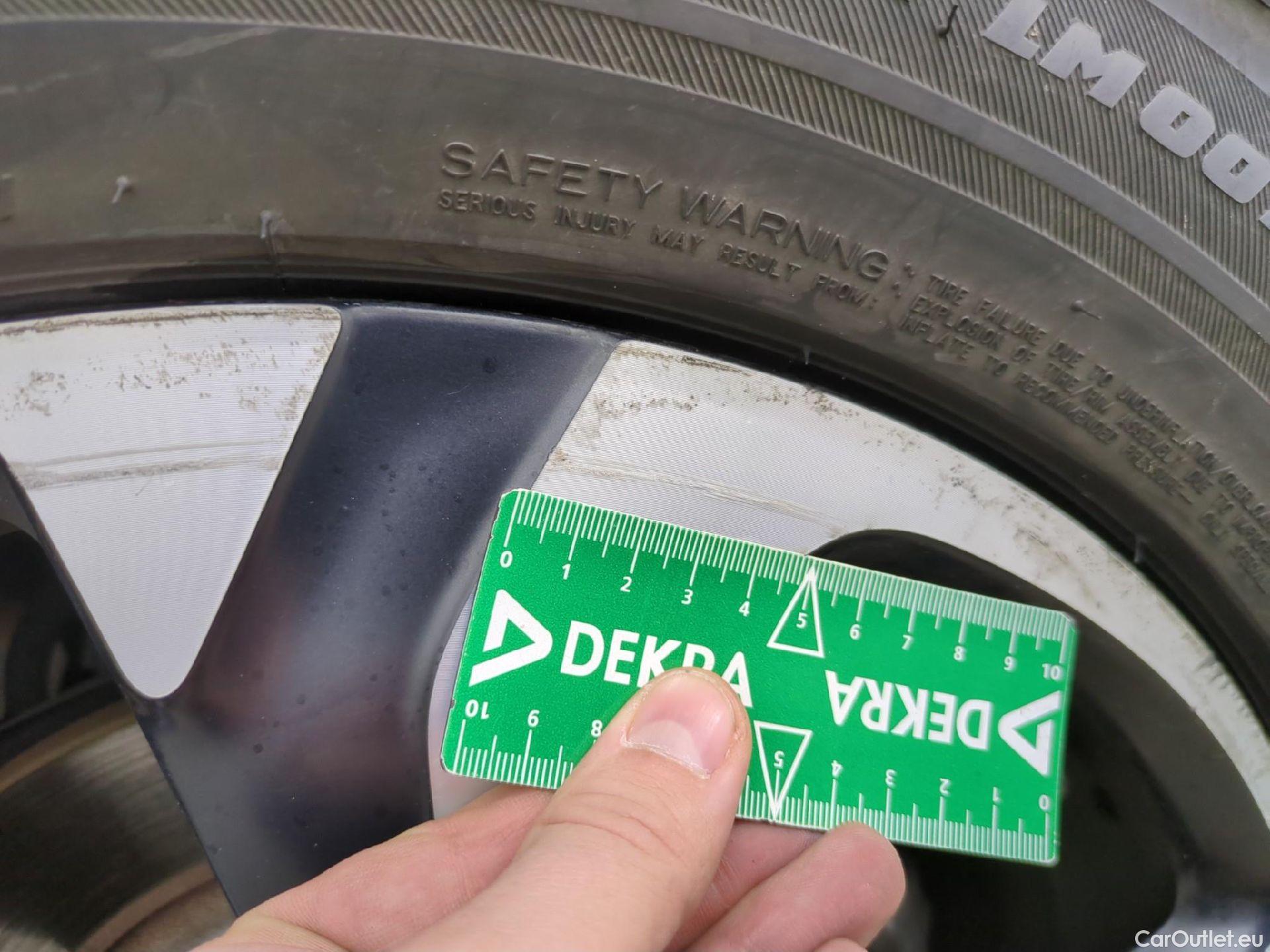  DS  DS7 DS DS 7 Crossback 5p SUV BlueHDi 130 Manuel Executive #13