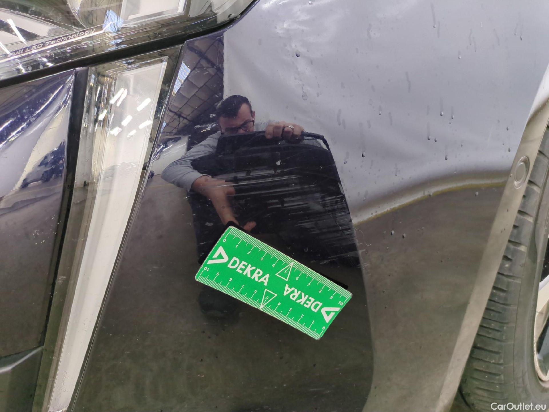  Peugeot  508 PEUGEOT  SW / 2018 / 5P / Break HYBRID 225 E-EAT8 GT #52