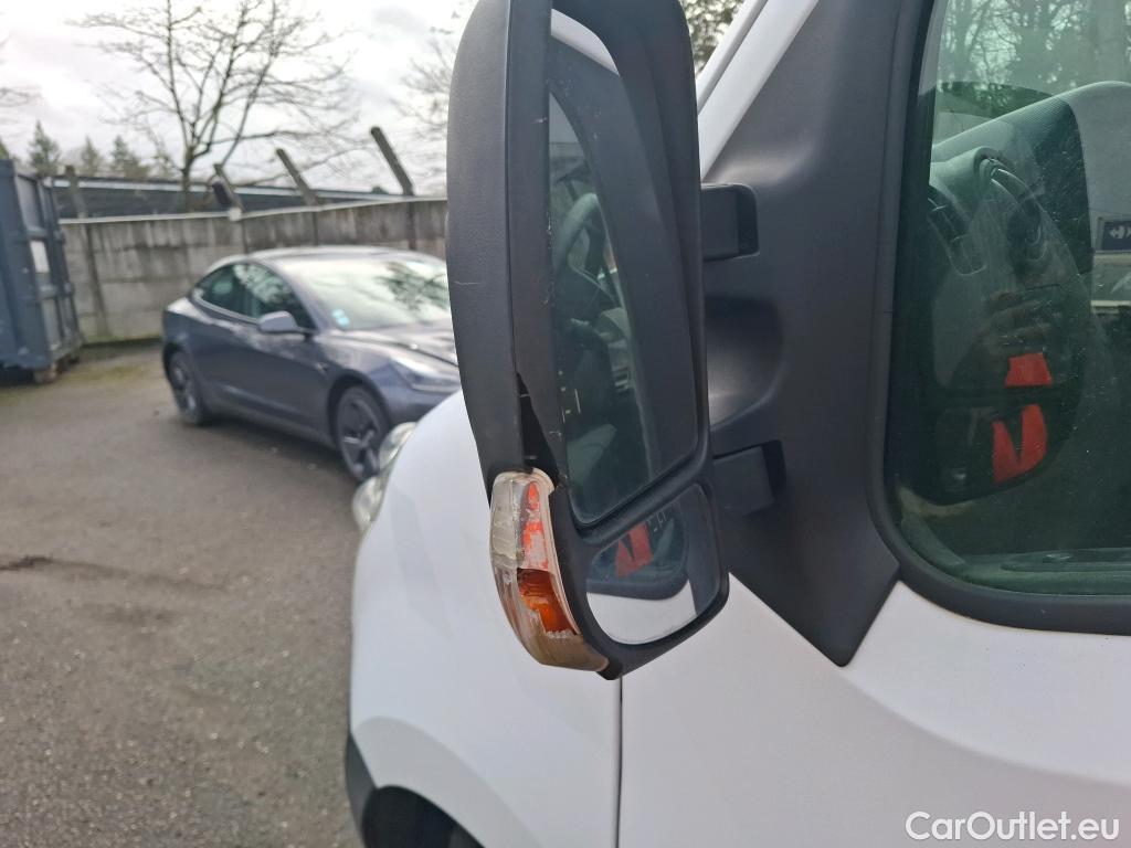  Renault  Master  III Fourgon L2H2 3 5 Grand Confort dCi 130CV BVM6 E6 #14