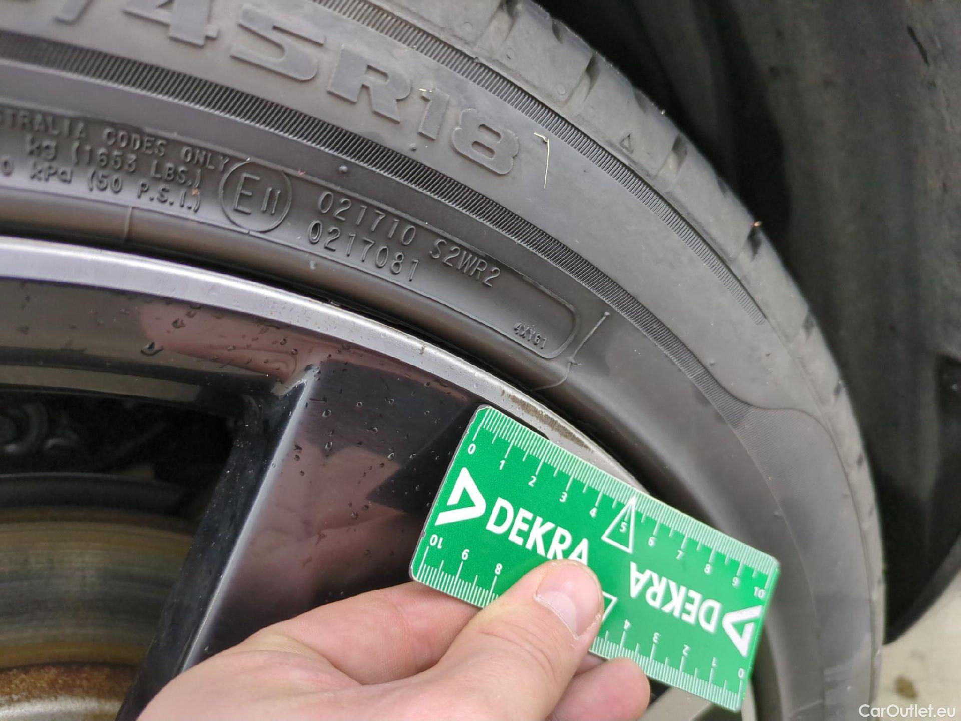  Peugeot  508 PEUGEOT  SW / 2018 / 5P / Break HYBRID 225 E-EAT8 GT #29