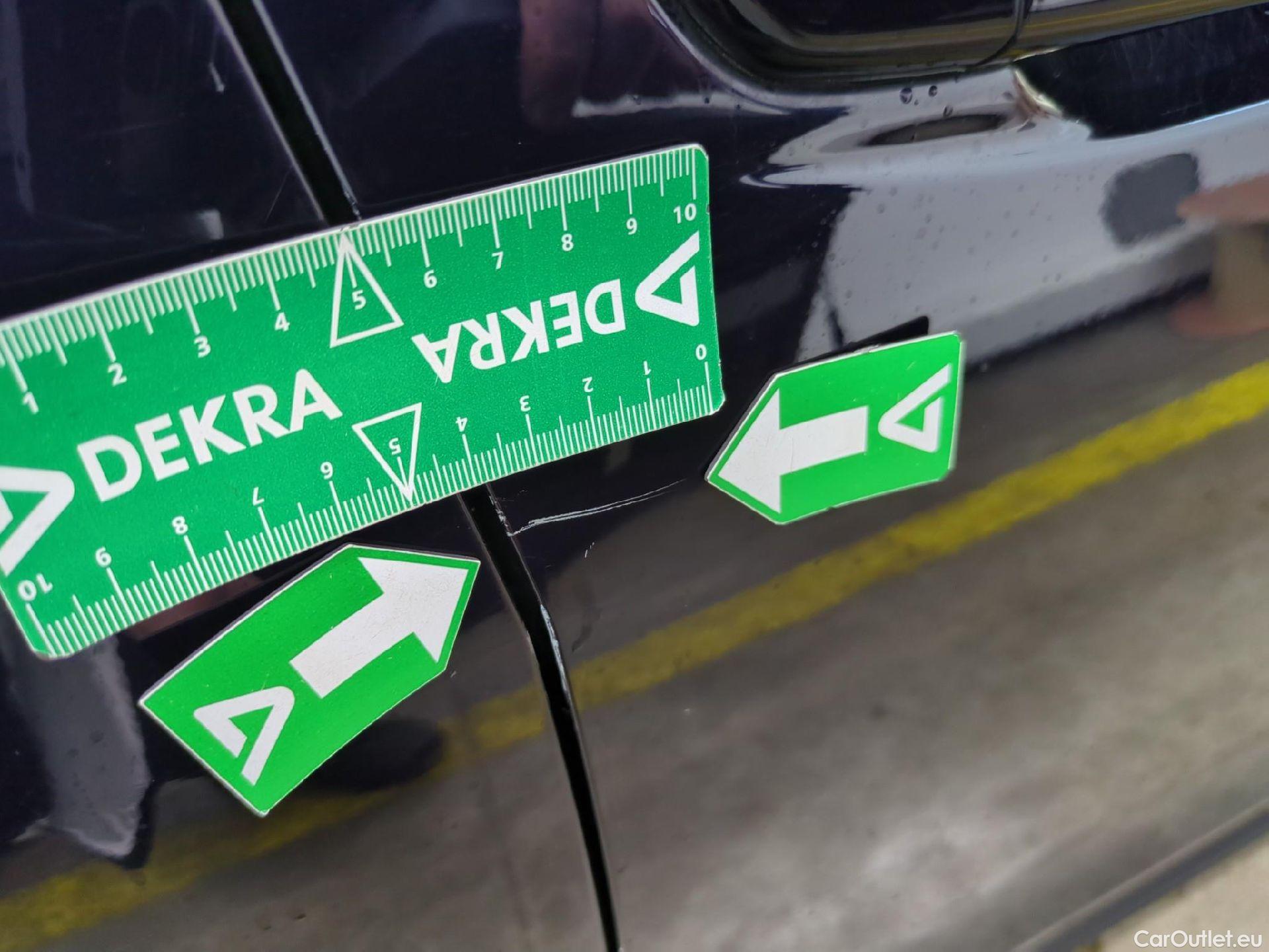  Peugeot  508 PEUGEOT  SW / 2018 / 5P / Break HYBRID 225 E-EAT8 GT #48