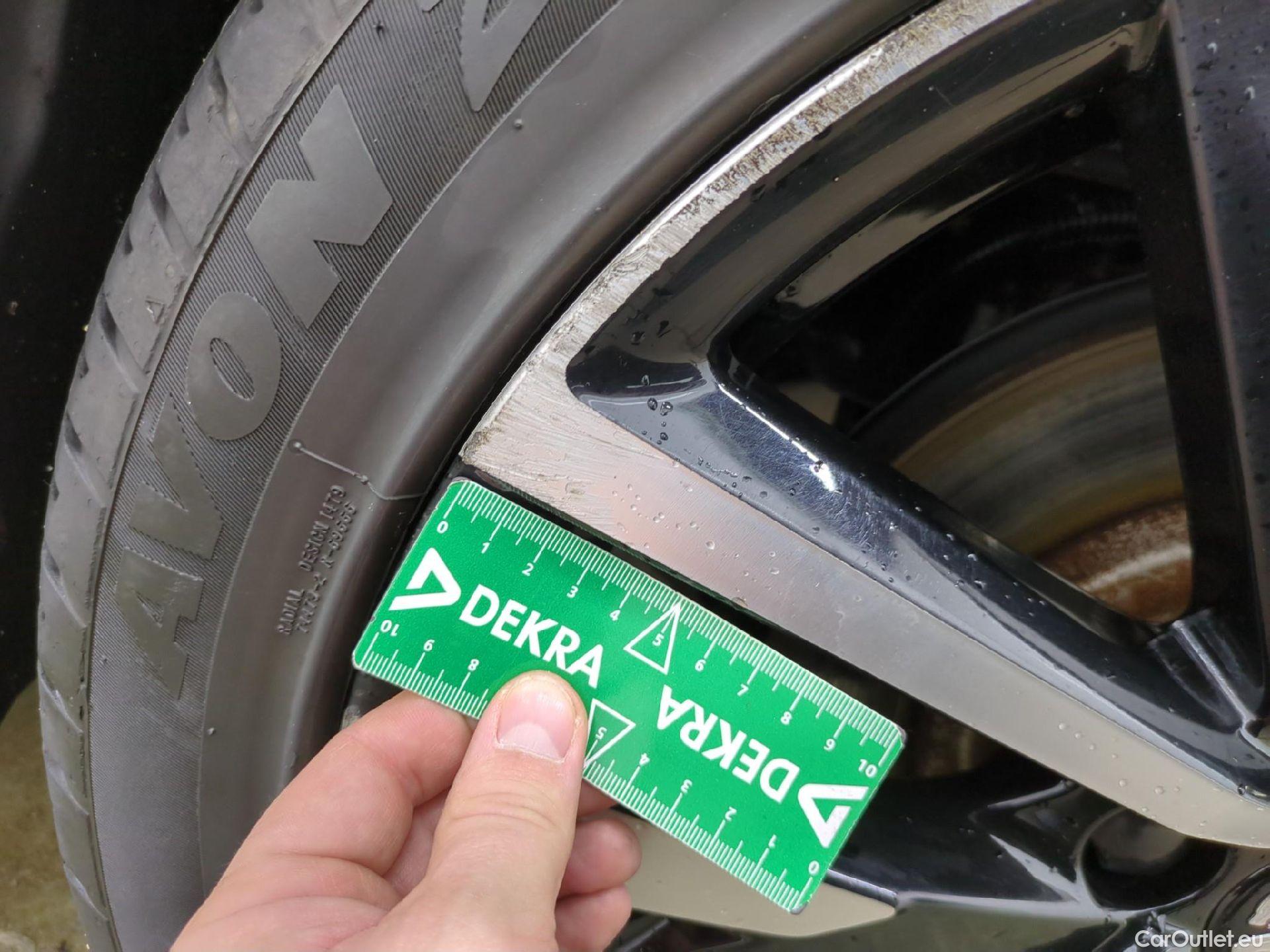  Peugeot  508 PEUGEOT  SW / 2018 / 5P / Break HYBRID 225 E-EAT8 GT #30