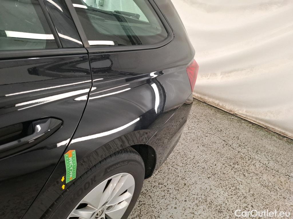  Skoda  Octavia  Break Business 2.0 TDI 150CV BVA7 E6d #27