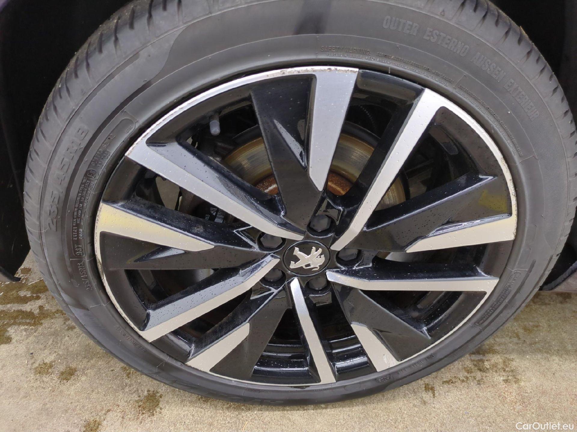  Peugeot  508 PEUGEOT  SW / 2018 / 5P / Break HYBRID 225 E-EAT8 GT #38