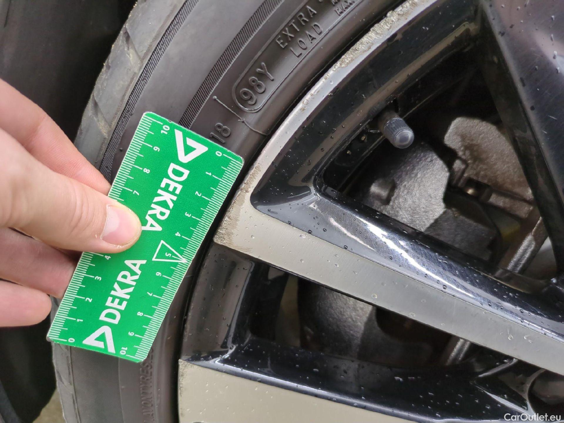  Peugeot  508 PEUGEOT  SW / 2018 / 5P / Break HYBRID 225 E-EAT8 GT #16