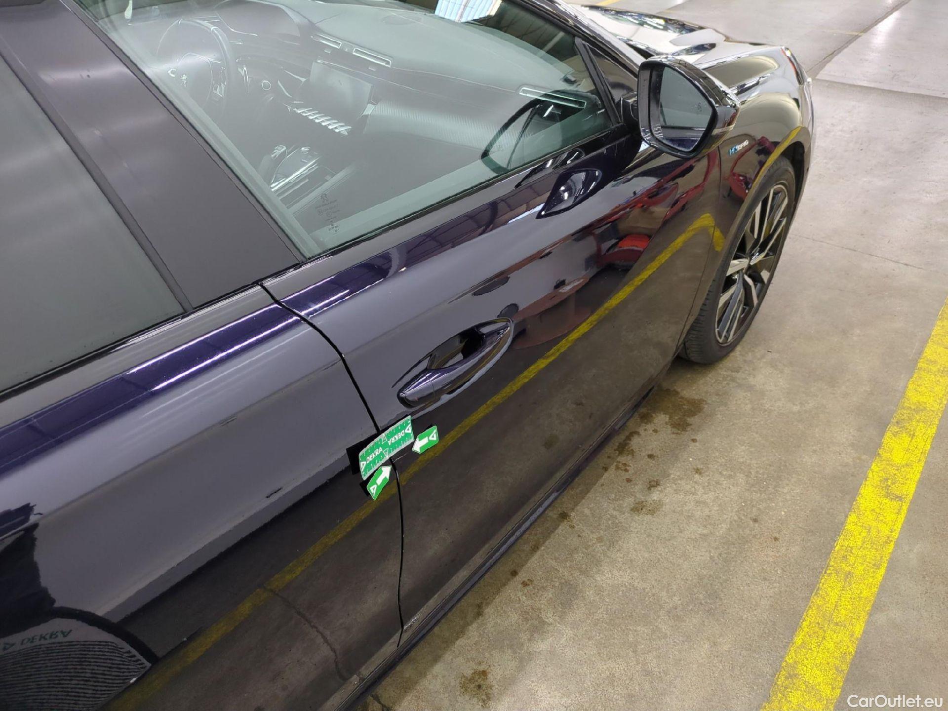  Peugeot  508 PEUGEOT  SW / 2018 / 5P / Break HYBRID 225 E-EAT8 GT #49