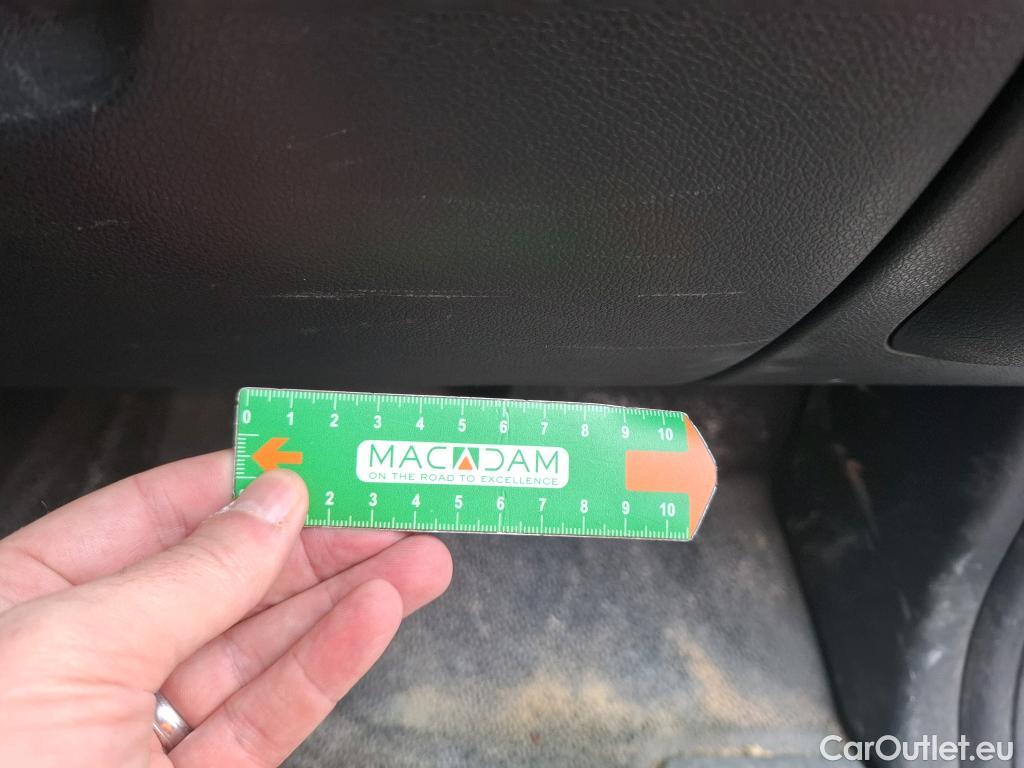  Renault  Master  III Fourgon L2H2 3 5 Grand Confort dCi 130CV BVM6 E6 #23