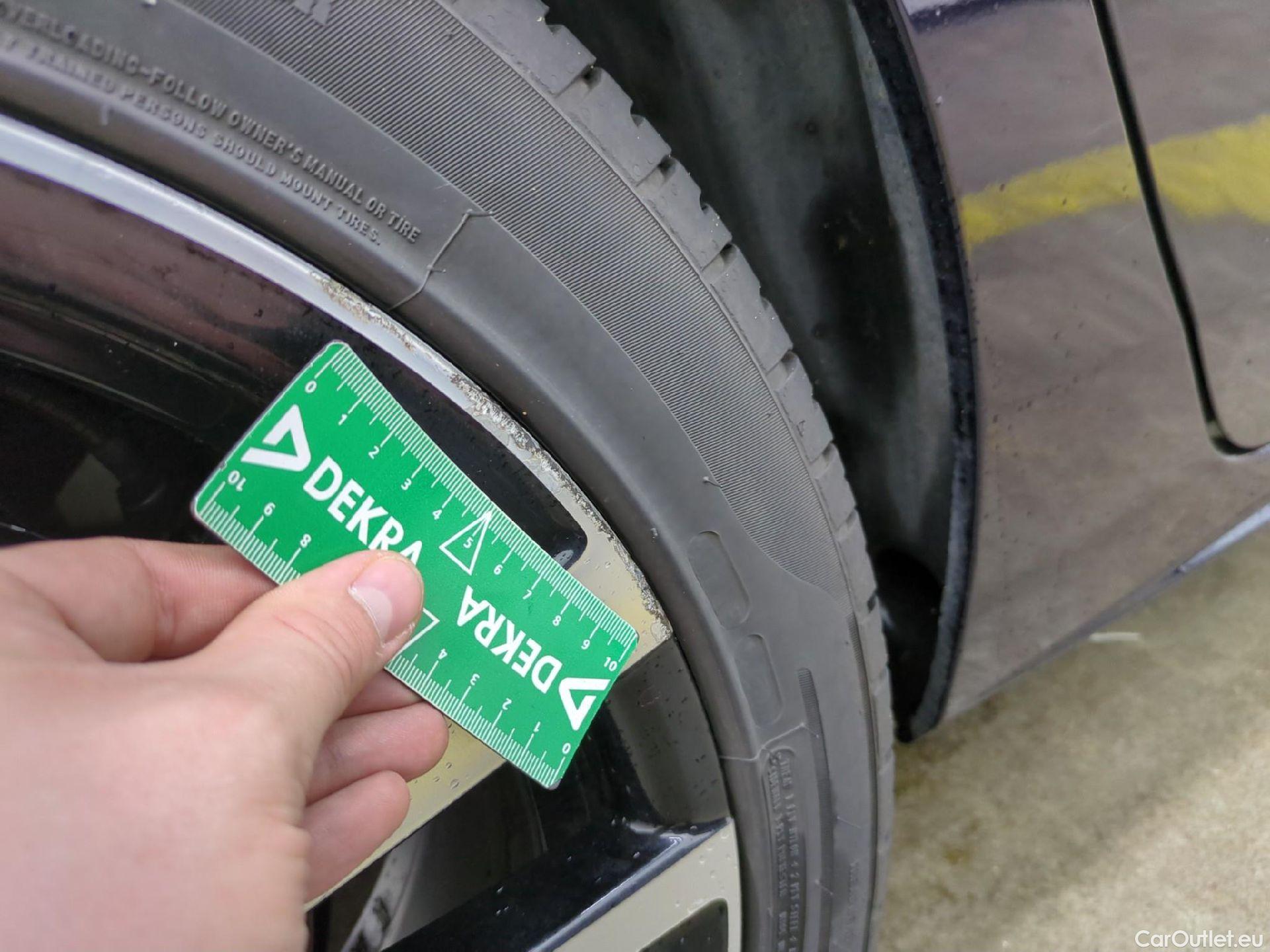  Peugeot  508 PEUGEOT  SW / 2018 / 5P / Break HYBRID 225 E-EAT8 GT #33