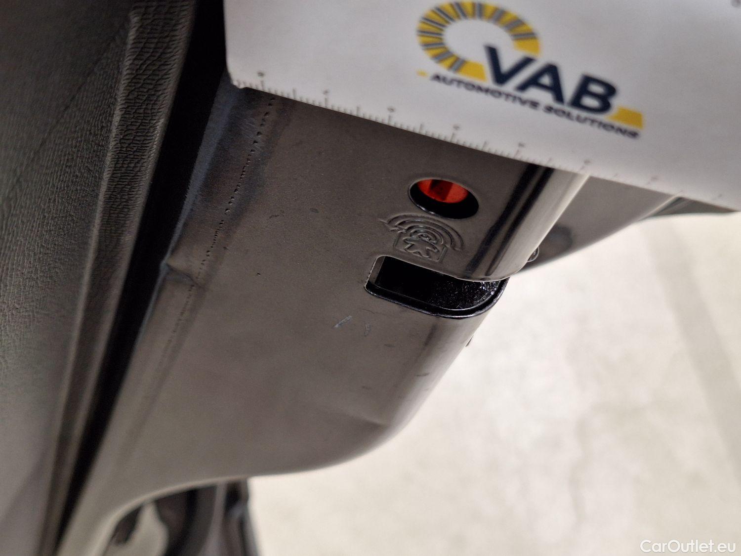  Citroen  C5 Citroën,  Aircross '18 PHEV, Citroën  Aircross Hybrid 225 e-EAT8 Business GPS #36