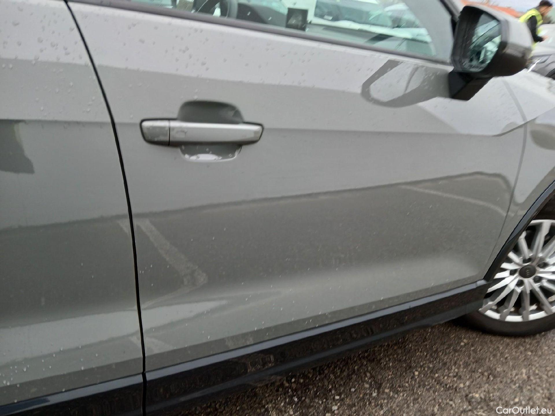  Audi  Q2 AUDI  / 2016 / 5P / todoterreno Design 30 TFSI 85kW (116CV) #17