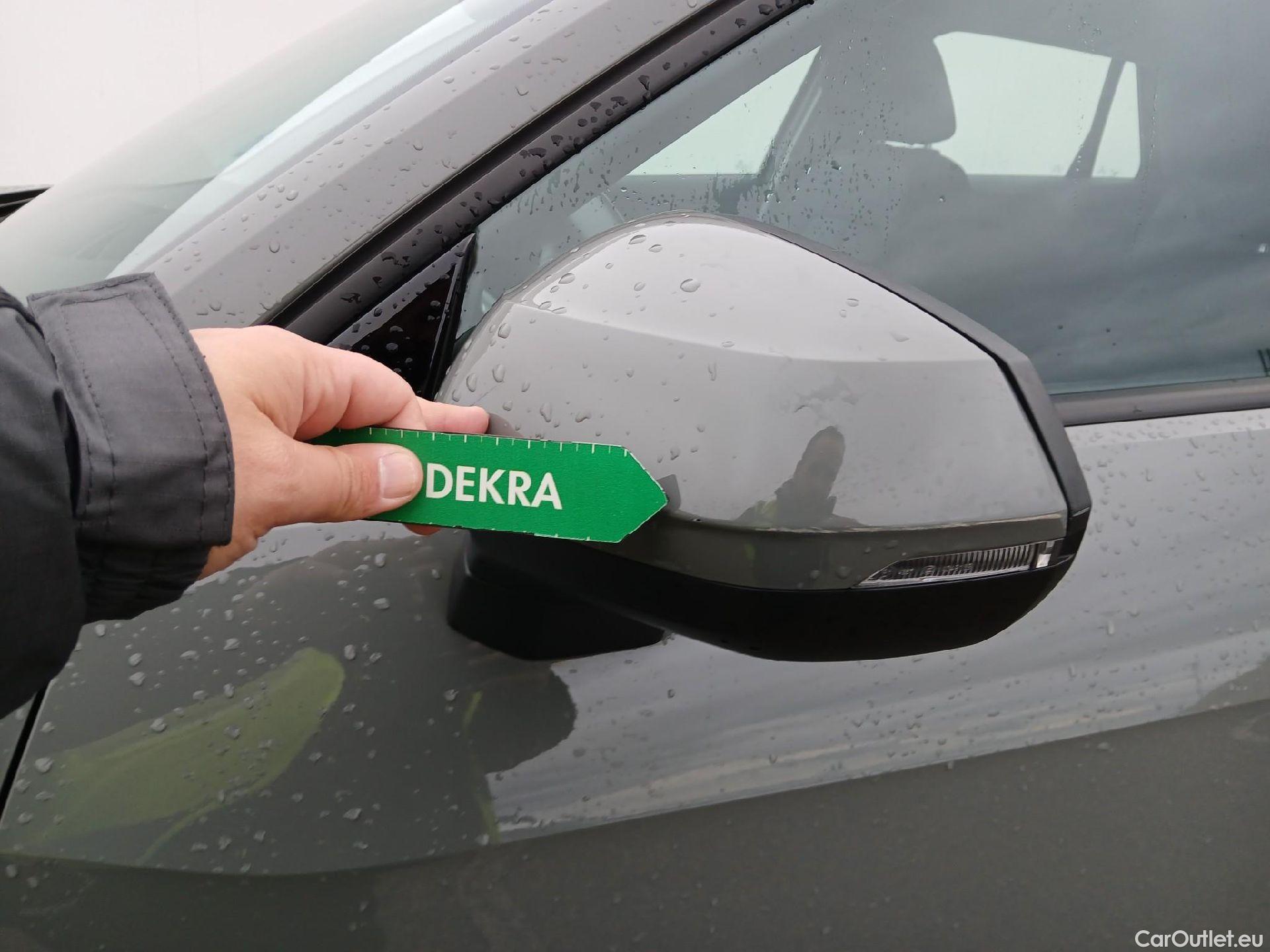  Audi  Q2 AUDI  / 2016 / 5P / todoterreno Design 30 TFSI 85kW (116CV) #7