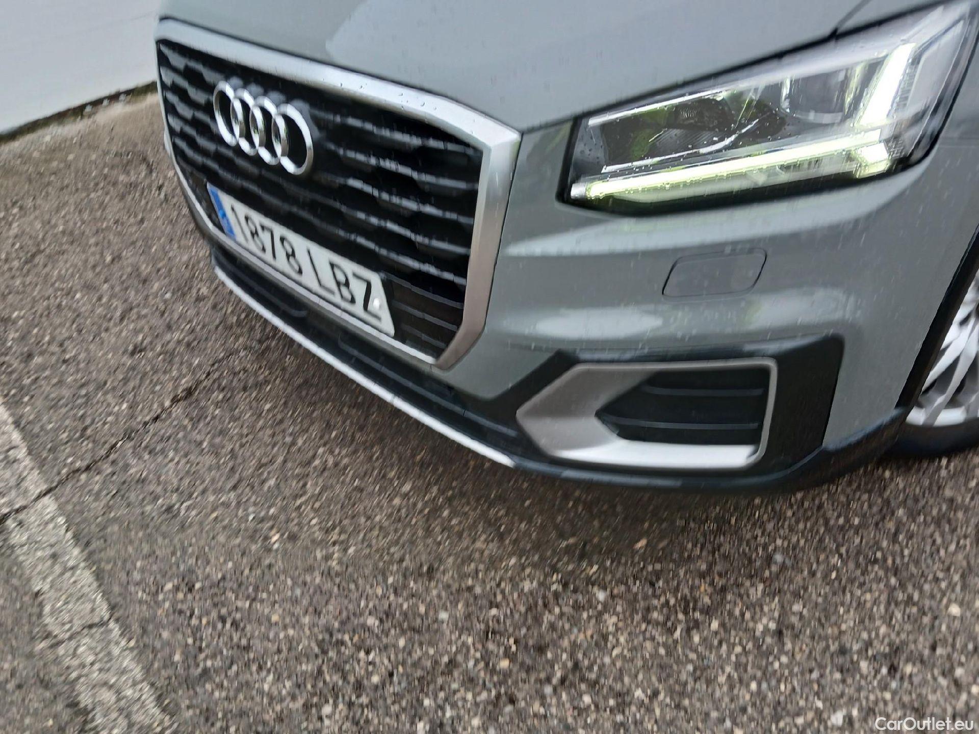  Audi  Q2 AUDI  / 2016 / 5P / todoterreno Design 30 TFSI 85kW (116CV) #4